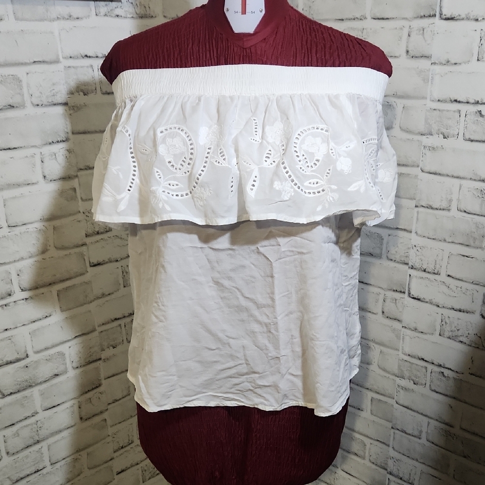 ana SZ M Off Shoulder SZ M White Blouse
